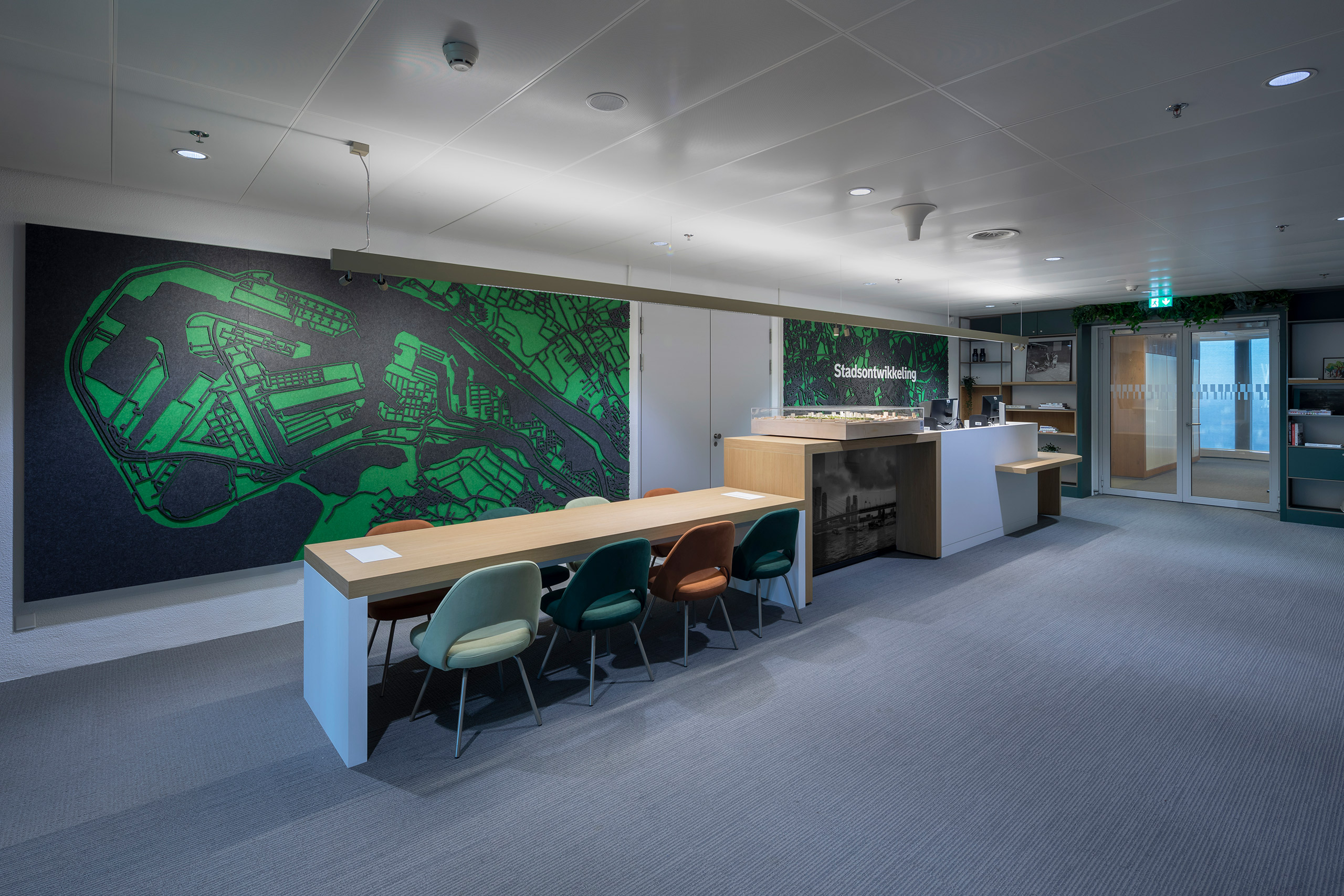 Entree stadsontwikkeling en featurewall