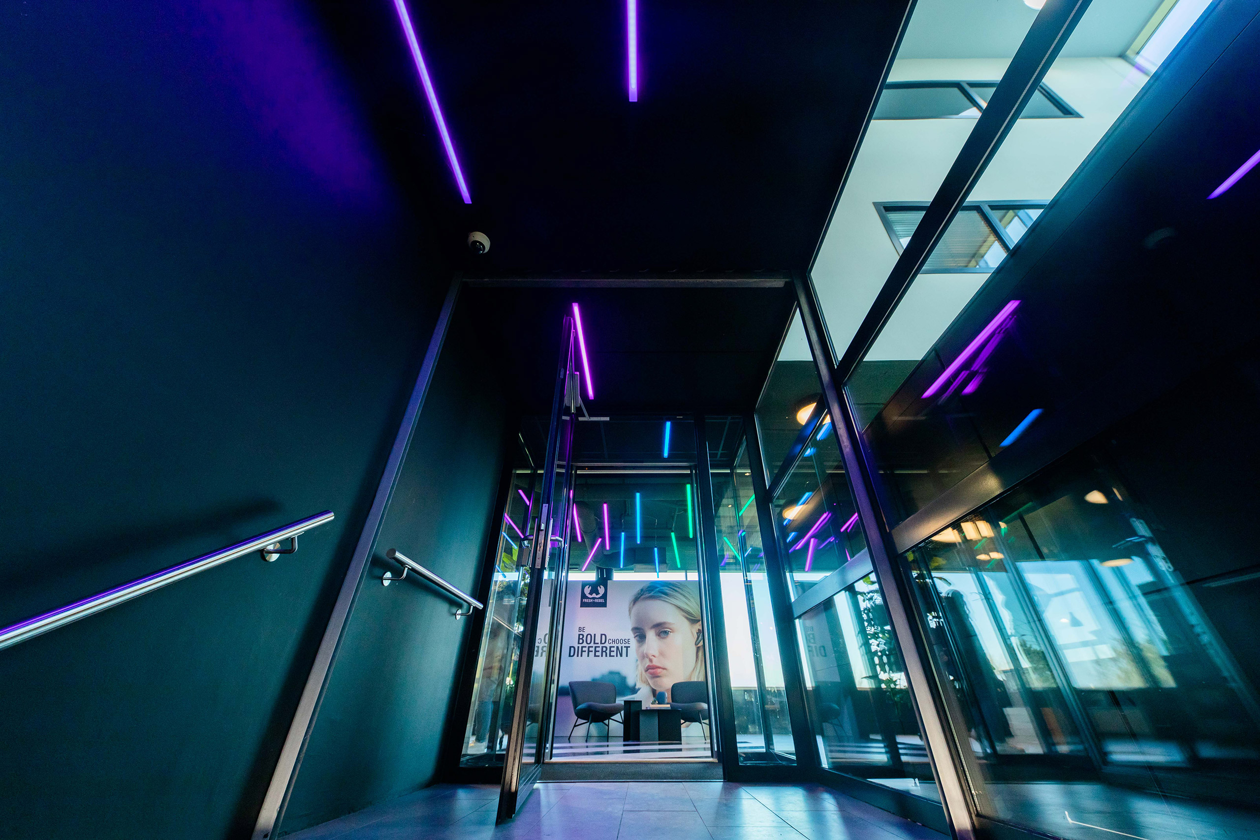 Fresh n rebel hero en thumbnail