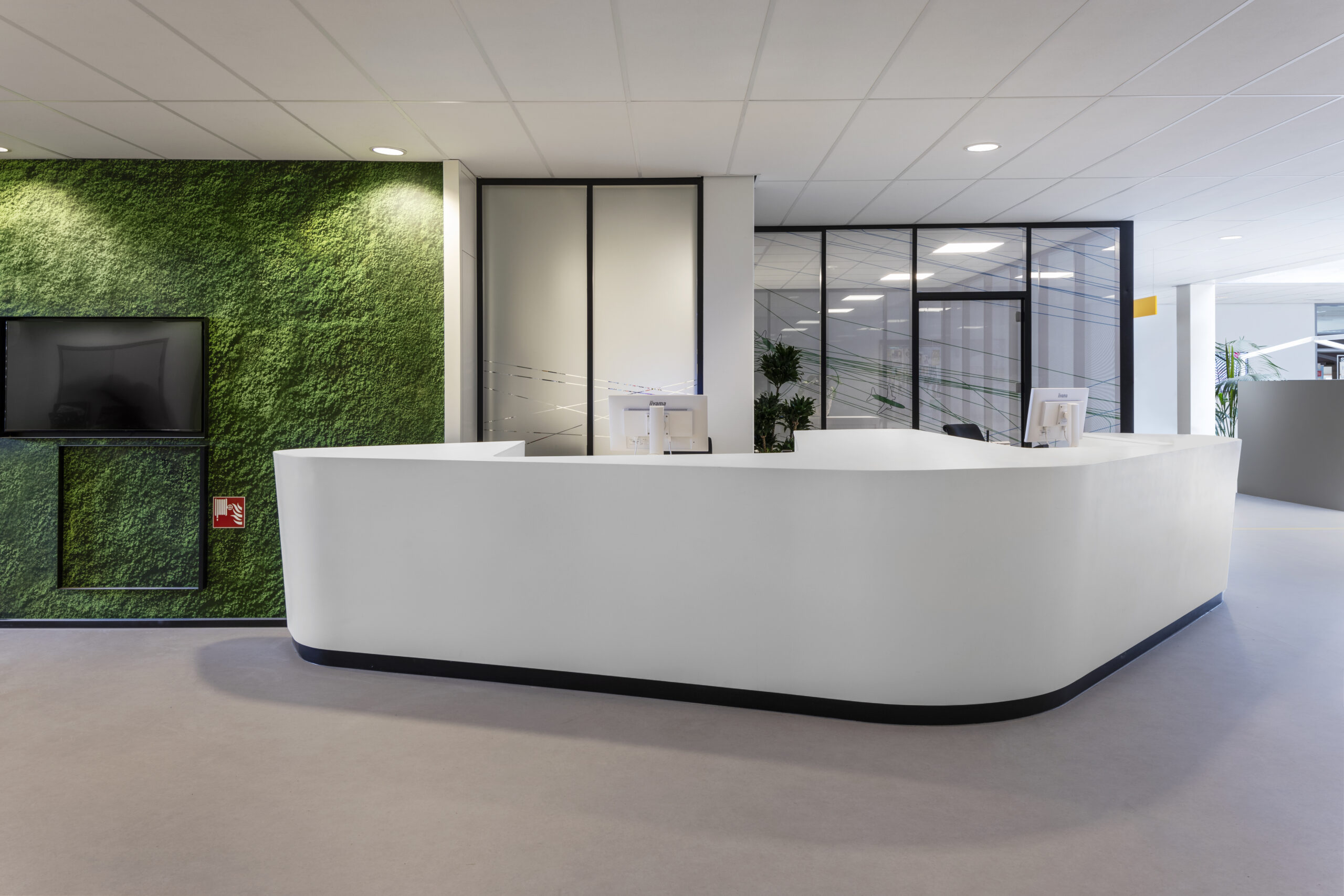 College Airport entree